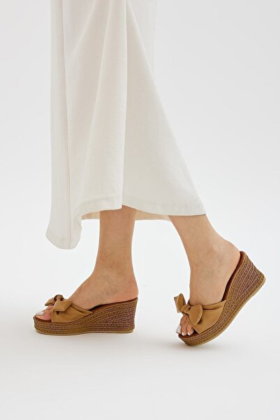 Moda Devrin Дамски пантофи с панделка и клин от норка