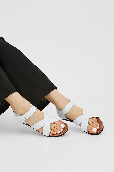 Moda Devrin White Cross Adjustable Velcro Sandals