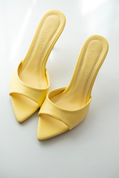 sovrana Pointed Slippers Yellow