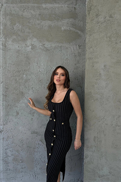 KauFurn Kare Yaka Düğme Detaylı Yırtmaçlı Uzun Elbise