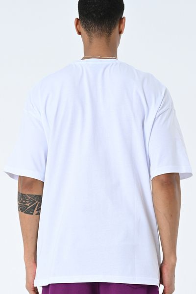 AMAZING CRASH White Crew Neck Printed Oversize Unisex T-shirt