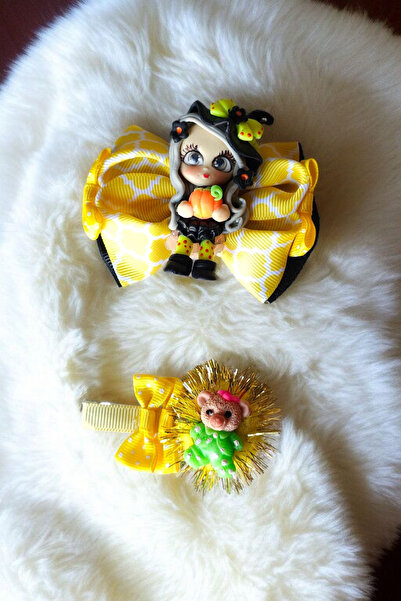 Fiyonka Handmade Creations Set of 2 Girls' Ribbon Buckles with Cute Baby Figures