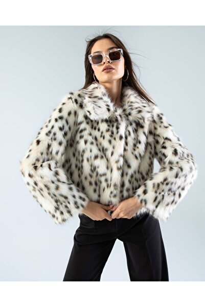 Butic Kadın Siyah Beyaz Desenli Vaşak Yapay Kürk Mont