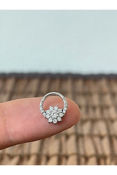 Rupen Kraft 316 L Surgical Steel Flower Shiny Cz Locking Ring Piercing 8 mm X 1.2 mm