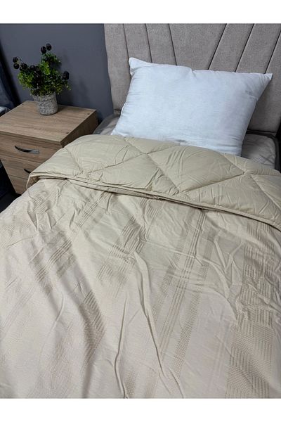 Clasy 100% Cotton Satin Double Quilt Double Sided Unita V1 Striped Plain Patterned Quilted Milk