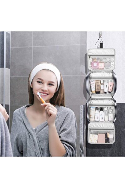 Quasar & Co. Set calatorie Quasar & Co.®, cu geanta cosmetice si 4 x recipiente dozatoare voiaj, negru-gri