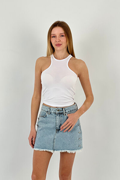 Miss Poem Γυναικείο λευκό μπλουζάκι με λουράκια που εφαρμόζεται στο σώμα