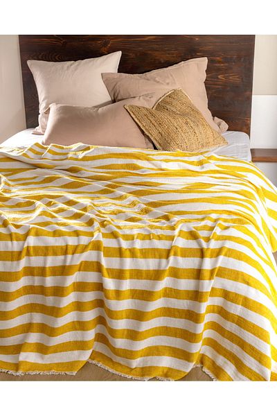 Madame Coco Aviral Double Cotton Bedspread - Yellow