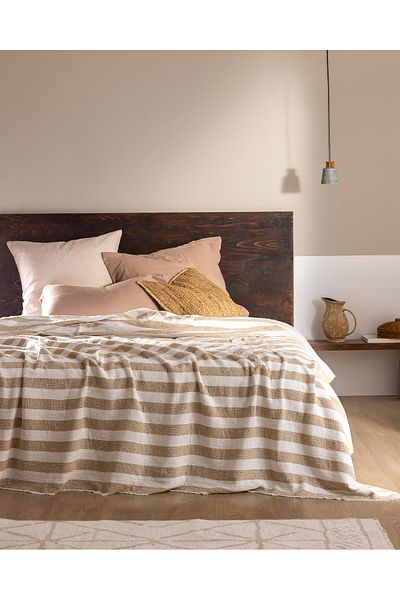 Madame Coco Aviral Double Cotton Bedspread - Beige