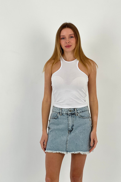 Miss Poem Γυναικείο λευκό μπλουζάκι με λουράκια που εφαρμόζεται στο σώμα