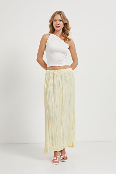 Arma Life Women's Accessory One Shoulder Basic White Tight Crop Blouse