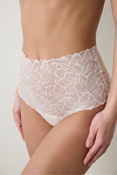 Penti Curvy Lace Highwaist Beige Slip Höschen