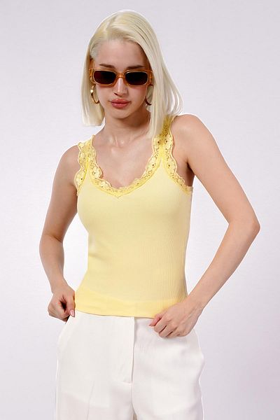 Seeh Yellow Lace Basic Women's Undershirt Sh251