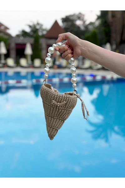 Luna Design Oyster Knitted Bag with Pouch