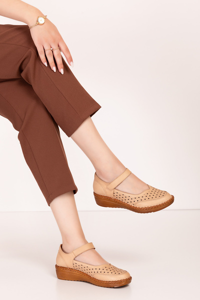 Gondol Kadın Hakiki Deri Önü Kapalı Rahat Sandalet Pyt.5100