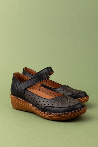 Gondol Women's Genuine Leather Closed Front Comfortable Sandals Pyt.5100