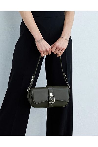 Cosy Bag Geantă de umăr de mână pentru femei Zr Model Khaki, cu detaliu de cataramă metalică