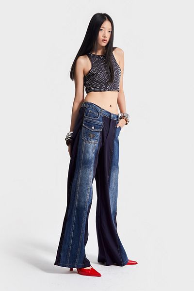 its basic Women's Blue Color Double Piece Fabric Loose Cut Special Design Denim Jean