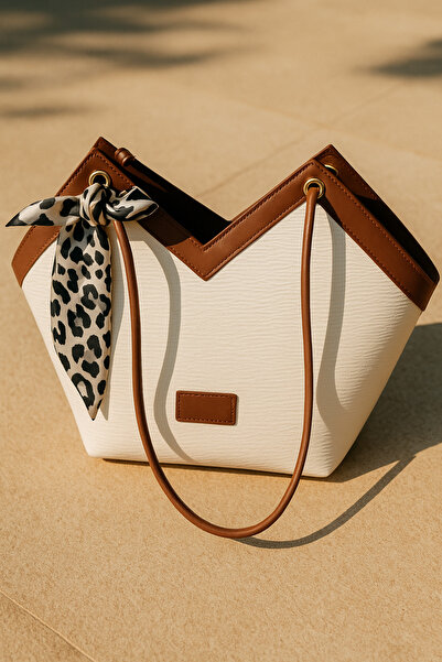 Nova Lyneza V Cut Leopard Scarf Detailed Shoulder Bag