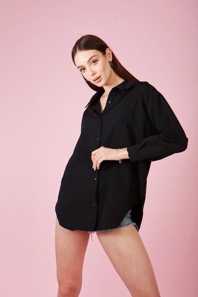 MEECY Women's Black Buttoned Back Oversize Poplin Shirt