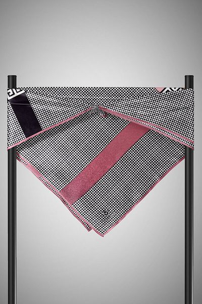 Vissona 100% Twill Silk Houndstooth Pattern Powder - Dusty Rose Colored 90x90 Σχήμα ραψίματος κασκόλ: Ράψιμο στο χέρι