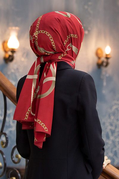 Vissona Luxury Medina Silk - Μοτίβο ζώνης αλυσίδας, χρώμα μπορντό, 75x195 χωρίς ζάρες Σάλι Moss Crepe Τύπος ραφής Ιταλία
