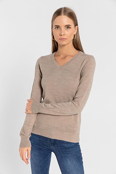 Miss Poem Women's V-Neck Long Sleeve Winter Basic Mink Knitwear Sweater