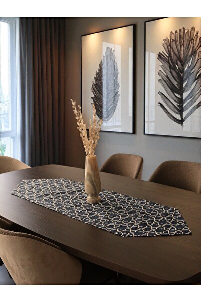 DECOROMA RUNNER CU MODEL STELE TRIANGULARE - ARTIZANAT