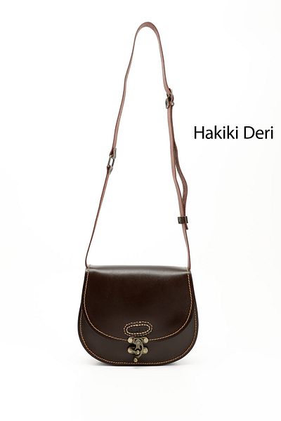 GÖNDERİ(R) Women / Girls Brown Antique Vaketa Genuine Leather Shoulder and Messenger Bag