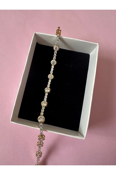 Lumina Atelier Minimal Zircon Bracelet