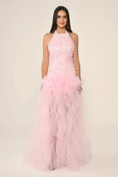 ALFABETA KADIN ABİYE HALTER YAKA 3 BOYUTLU ÇİÇEKLİ BEDEN KATLI TÜL UZUN ŞIK ELBİSE