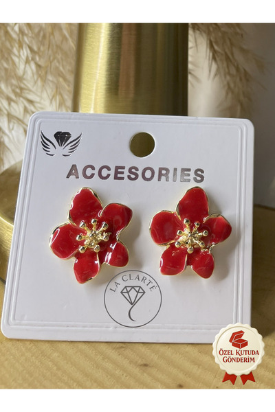 La Clarte Kadın Altın Renk Kırmızı Çiçek Model Küpe – Canlı ve Çarpıcı Stil