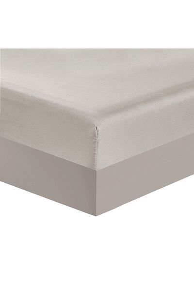 HOURS Queena-09, 8-piece bridal comforter set for the most beautiful nights of your life