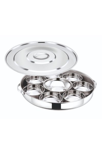 Bohara High quality stainless steel serving plate set. Consists of 9 pieces with a cover.