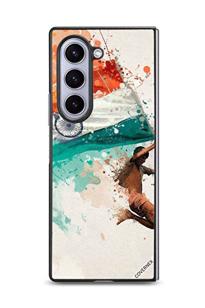 Covernex غطاء حماية لهاتف Samsung Galaxy Z Fold6 يحمل علم الهند أثناء الطيران