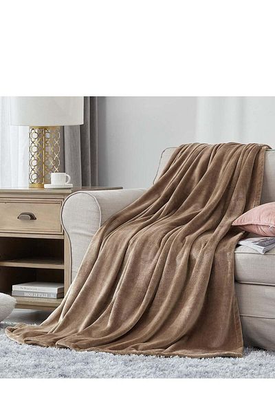 MOONEE Moon Flannel and Microfiber Sofa Blanket, Luxury Camel Color, Double Size, Lightweight and Comfortab