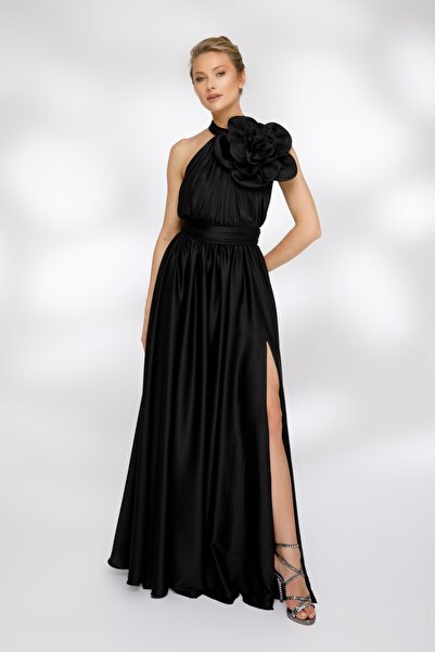 Atmosphere Fashion Rochie lungă din satin negru cu broșă