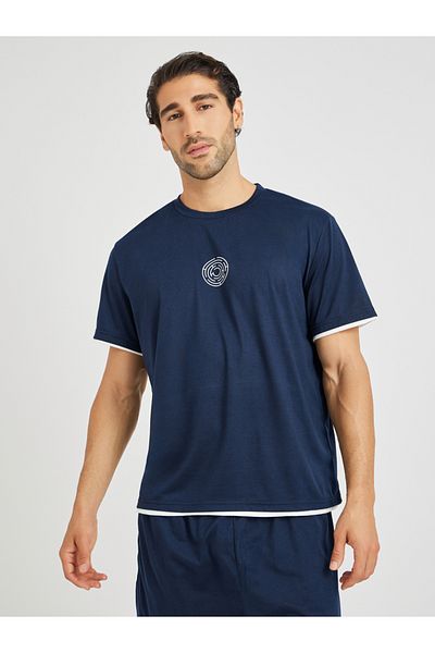 Styli Minimal Print T-Shirt and Shorts Pyjama Set