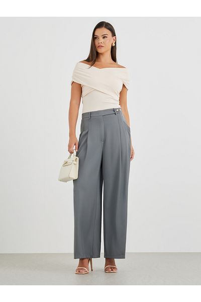 Styli Mid Rise Wide Leg Pleated Pants