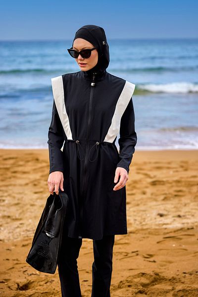 Marina Swimwear Black Full Covered Hijab Swimsuit – Stopper Detailed, M2526-1