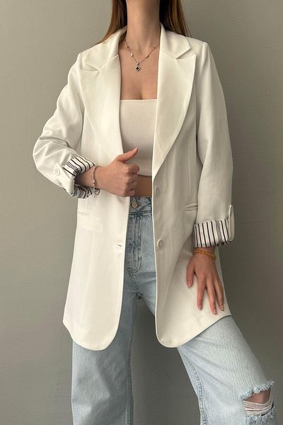 lizge giyim Two Button Sleeve Printed Jacket