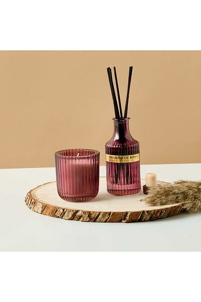 Lifestyle Promise of Roses Reed Diffuser and Candle Gift Set