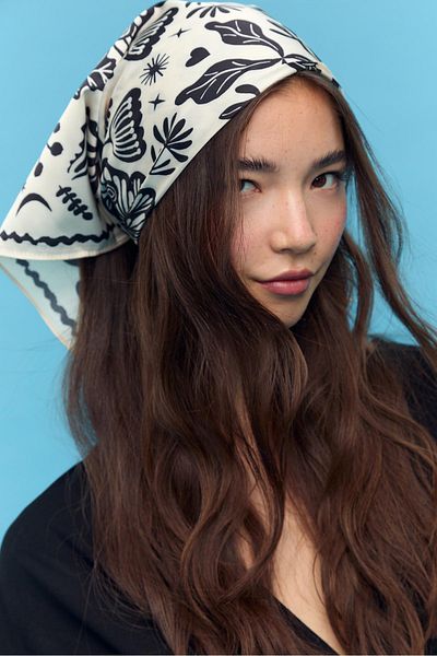 Stradivarius Printed scarf