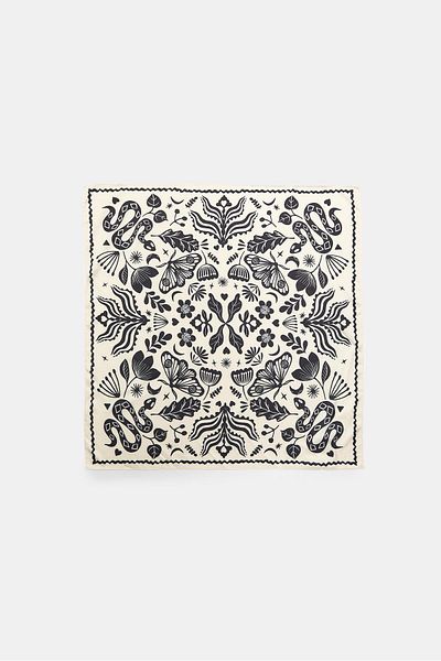 Stradivarius Printed scarf