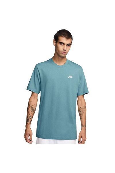 Nike Sportswear Club T-shirt