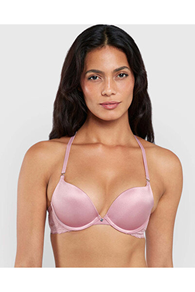 La senza حمالة صدر مثيرة للغاية