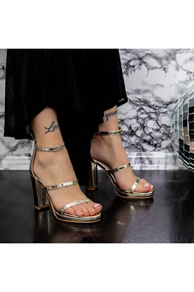 mei Γυναικεία Σανδάλια με Χοντρά Τακούνια 2XKK37 Χρυσά