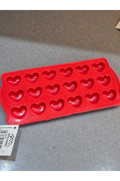 Lider MAGNESİA Practical Heart-Shaped Silicone Ice Craft Silicone Non-Stick Freezer Heart Ice Craft 18 Pieces Red