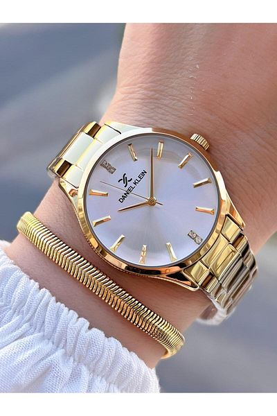 Daniel Klein Women's Wrist Watch+Wristband with Special Cutout Glass 3 Atm Water Resistant 2 Years Warranty V10925.2