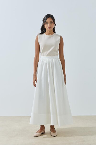 Merve Gültekin Büzgülü Geniş Katlamalı Astarlı Etek Beyaz
